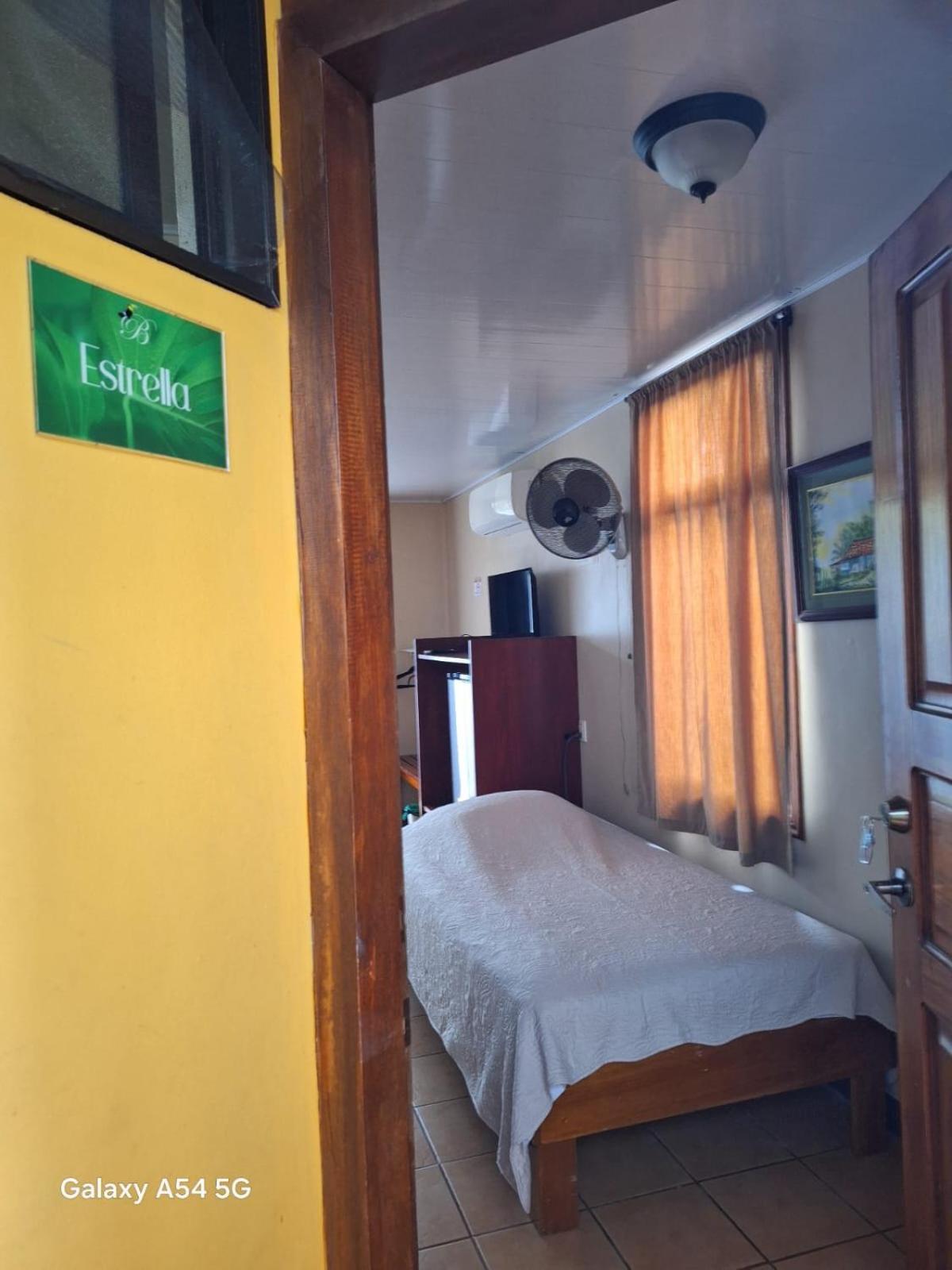 Iris Arenal Hotel La Fortuna 外观 照片