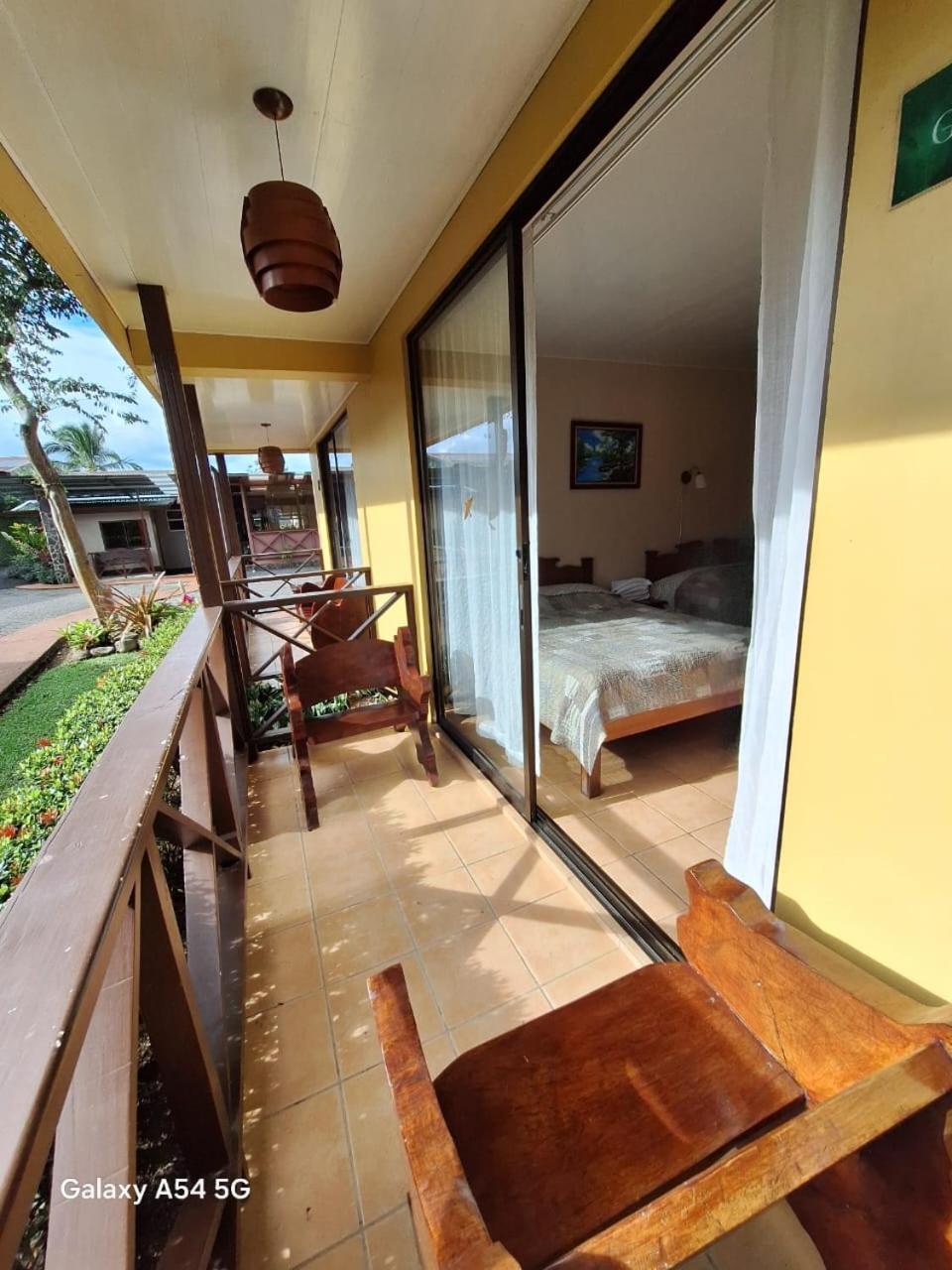 Iris Arenal Hotel La Fortuna 外观 照片