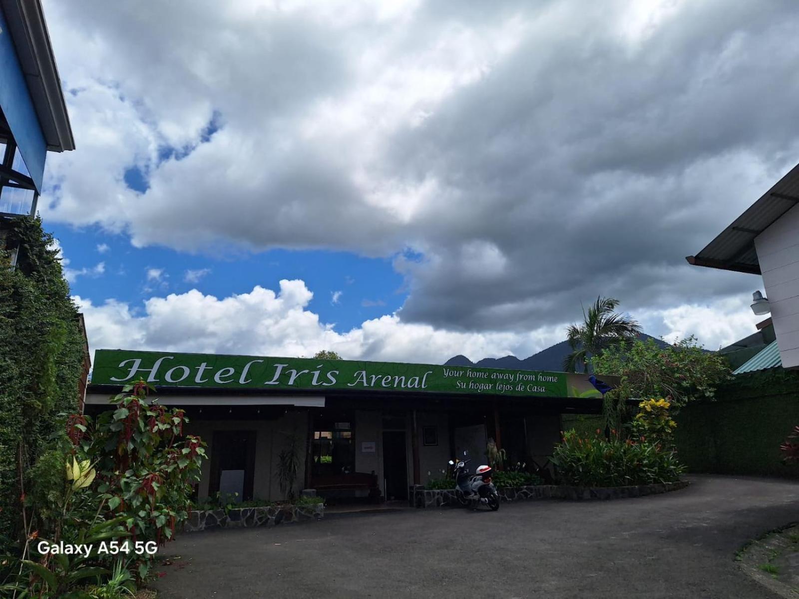 Iris Arenal Hotel La Fortuna 外观 照片