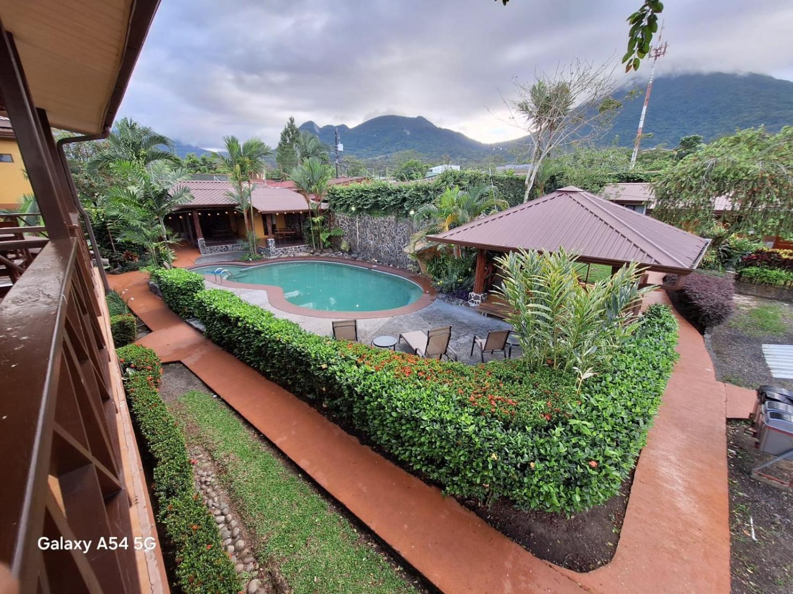Iris Arenal Hotel La Fortuna 外观 照片