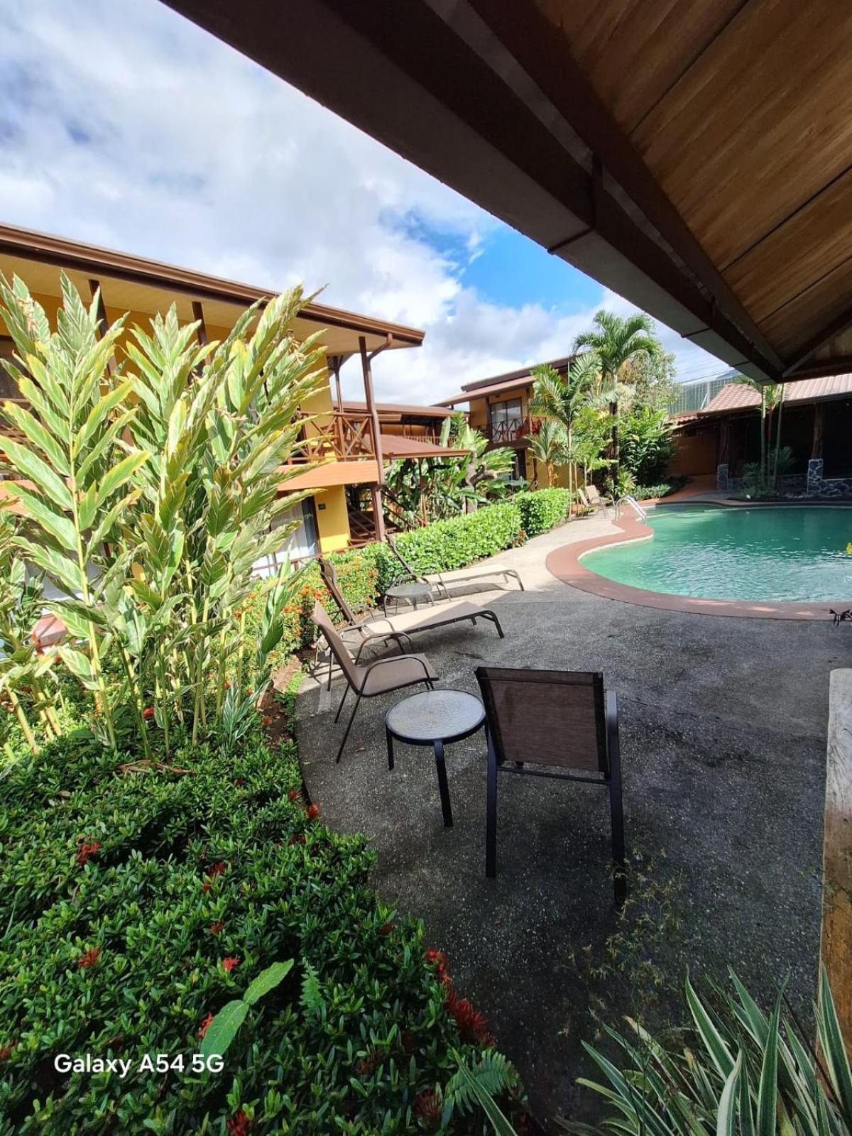 Iris Arenal Hotel La Fortuna 外观 照片